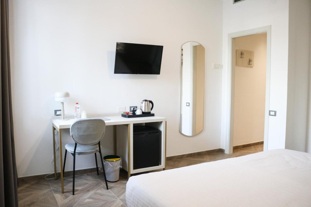 Hotel Donatello Modena Exterior photo