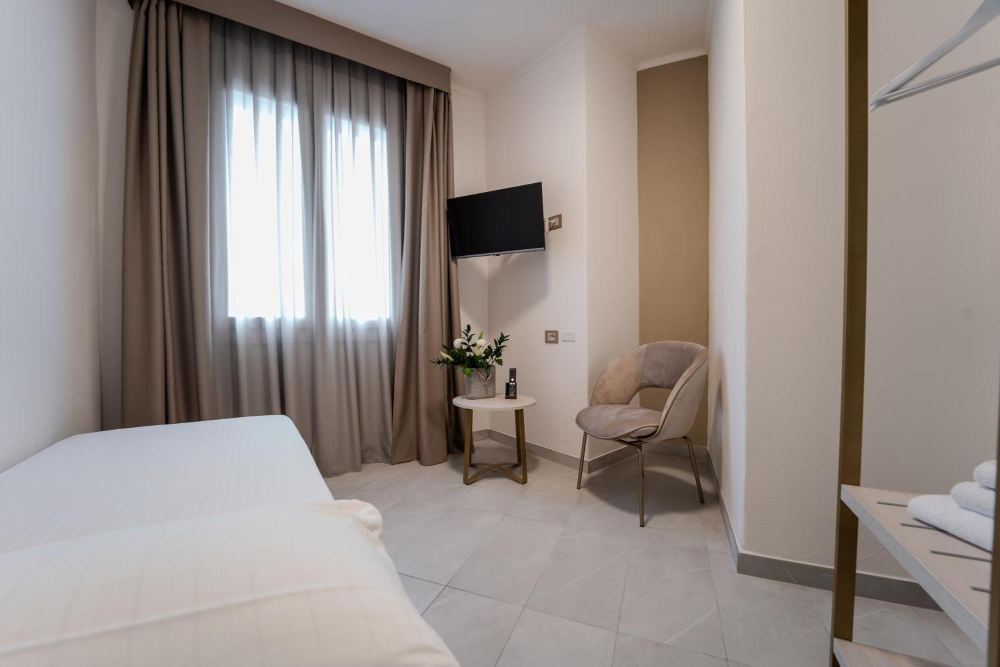 Hotel Donatello Modena Exterior photo