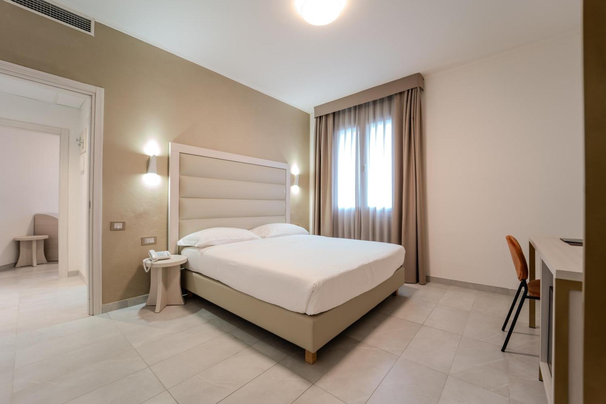 Hotel Donatello Modena Exterior photo