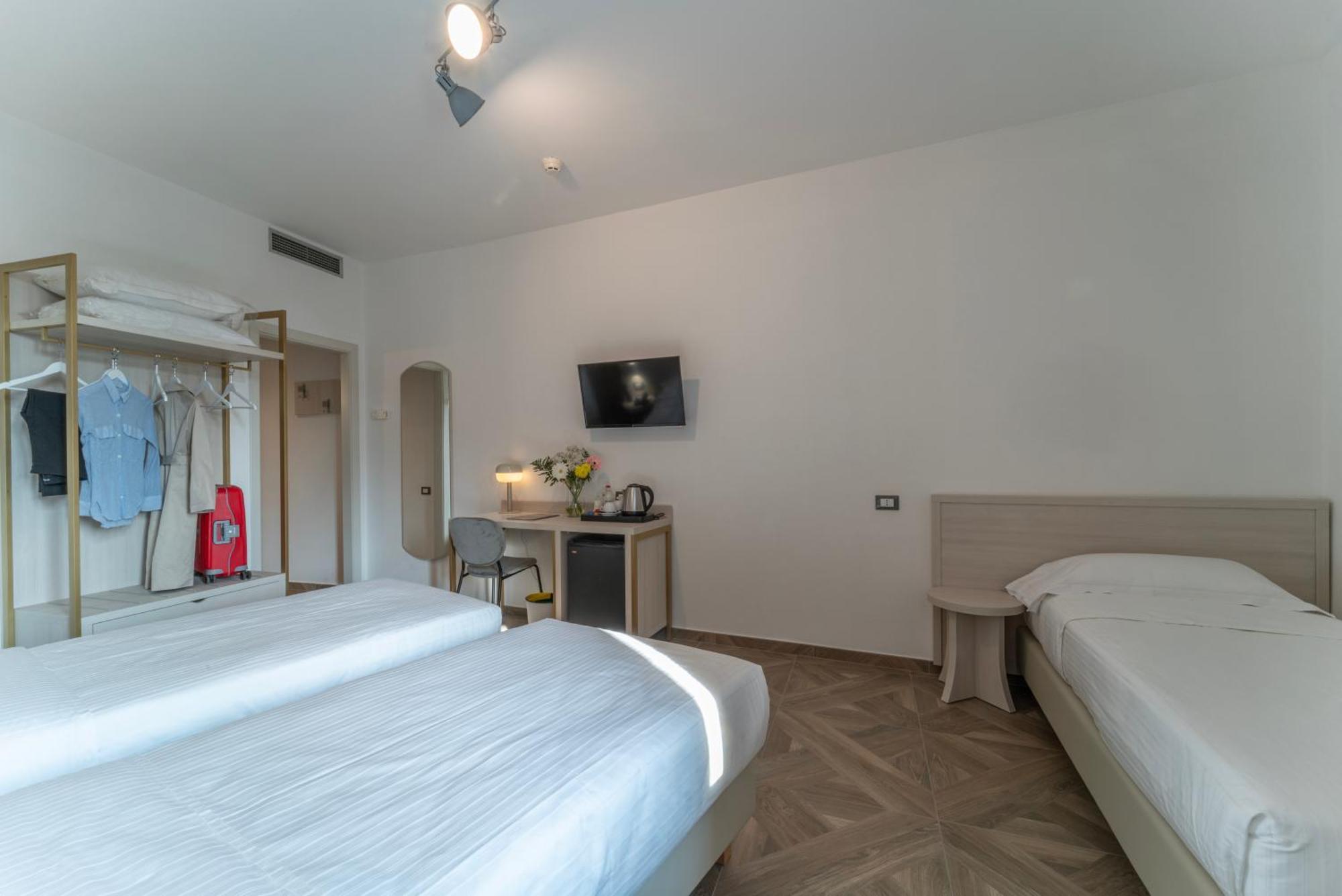 Hotel Donatello Modena Exterior photo